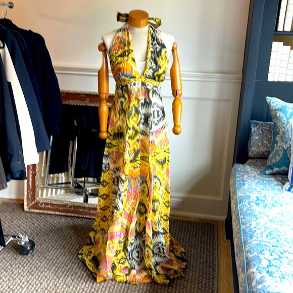 Fabulous flowy OndadeMar halter neck backless dress - Picture 1 of 6